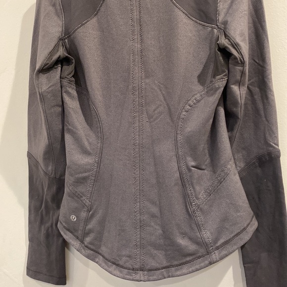 Lululemon Forme Jacket - Picture 9 of 9